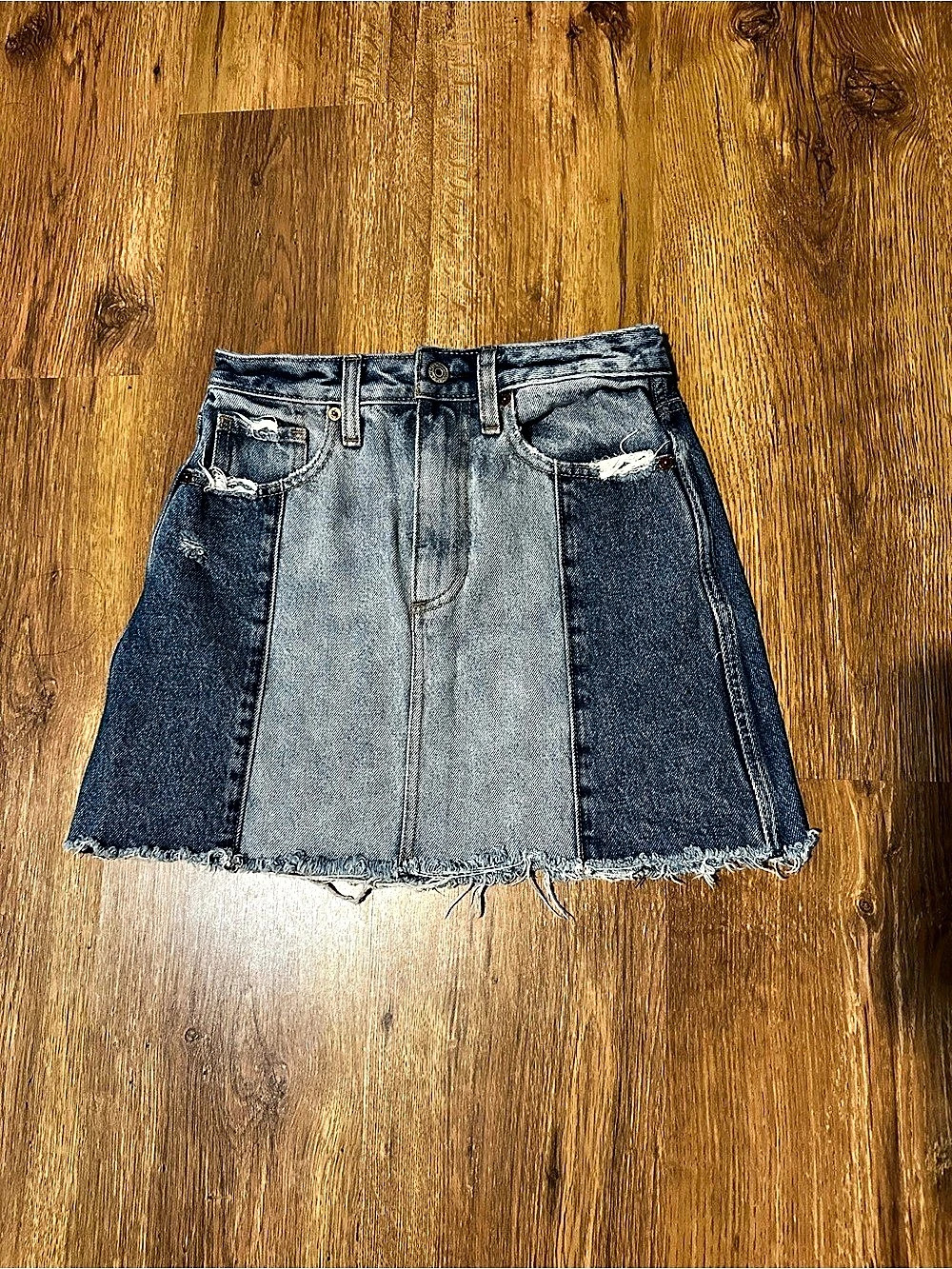 Abercrombie & Fitch Natural Rise Skirt Denim Mini Skirt (NWOT)